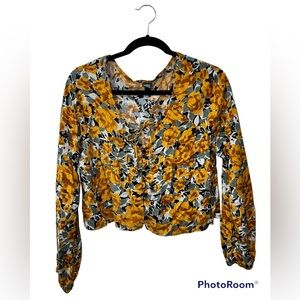Wild Fable Floral Crop Blouse with button front closure • L